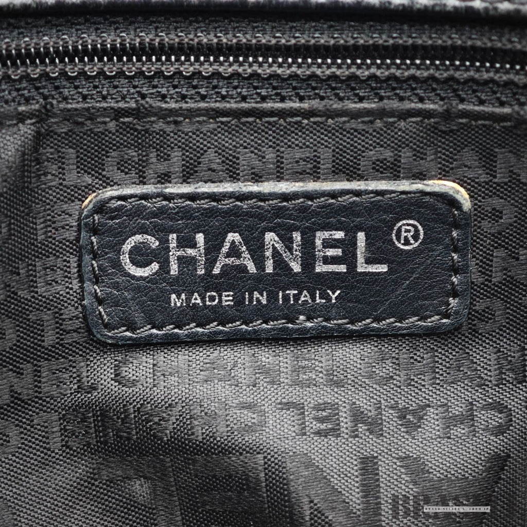 CHANEL Turnlock Caviar Skin Tote Bag Black Large CC Shoulder Bag Women's