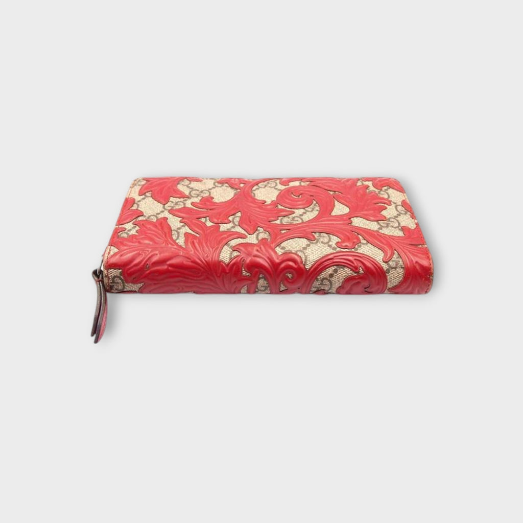 GUCCI Zip Around Arabesque Bag in Beige and Hibiscus Red GG Supreme