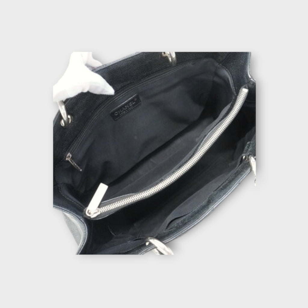 CHANEL Tote bag matrasse caviar skin black silver hardware chain