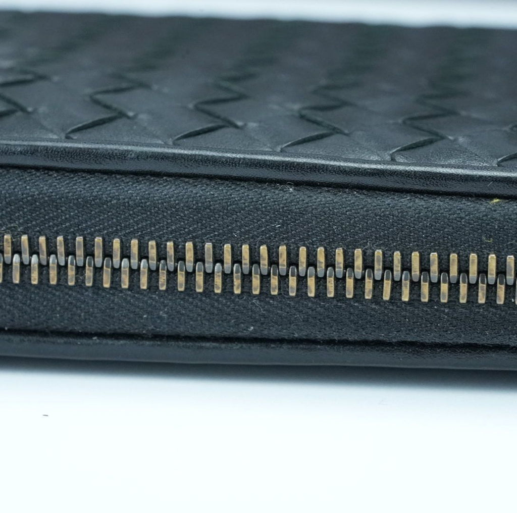 BOTTEGA VENETA Intrecciato Long Wallet Black for Men and Women