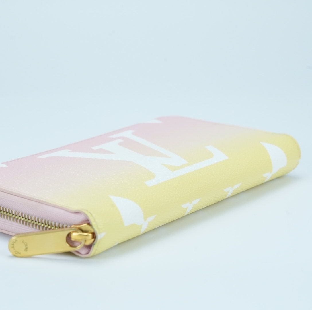 LOUIS VUITTON By the Pool Zippy Wallet M80361 Long Wallet Light Pink
