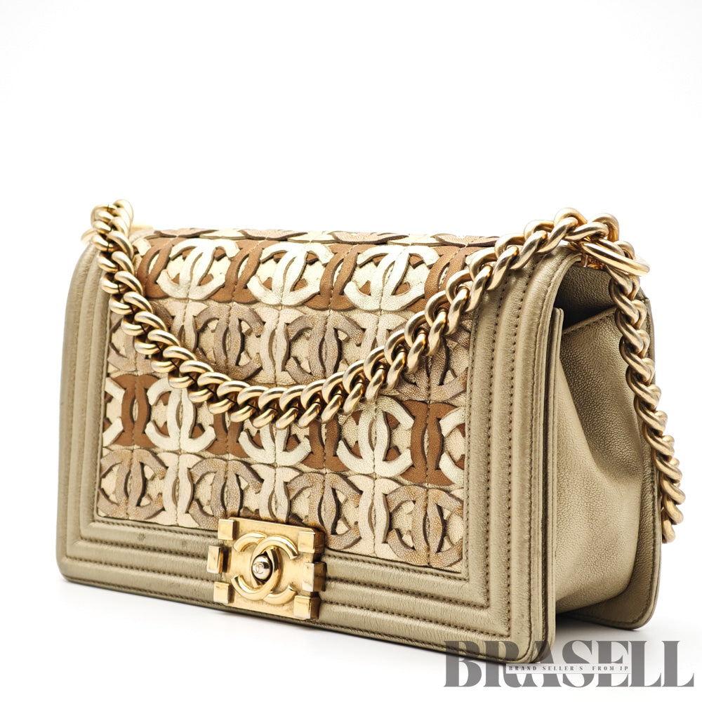 CHANEL A67086 不明 Shoulder Bag Leather Women's