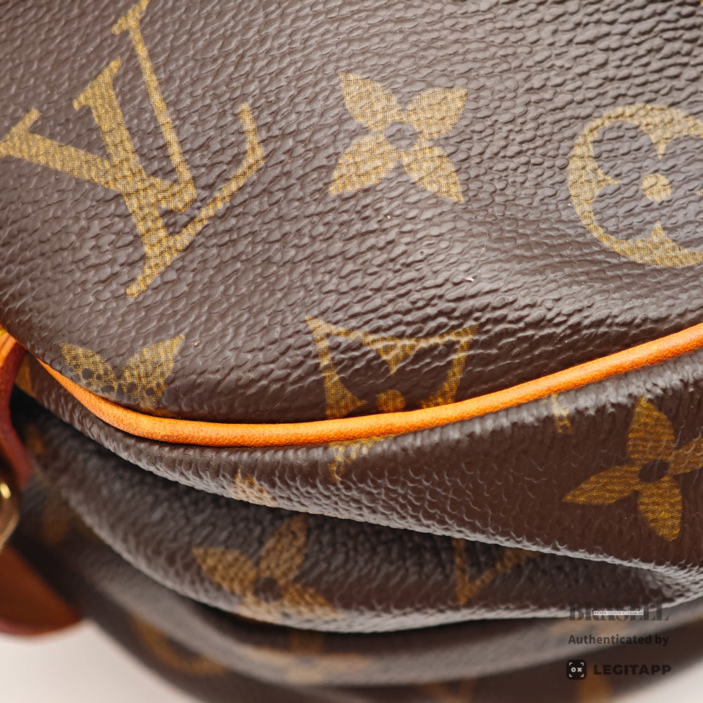 Louis Vuitton Monogram Saumur 30 Shoulder Bag【ImportFREE】