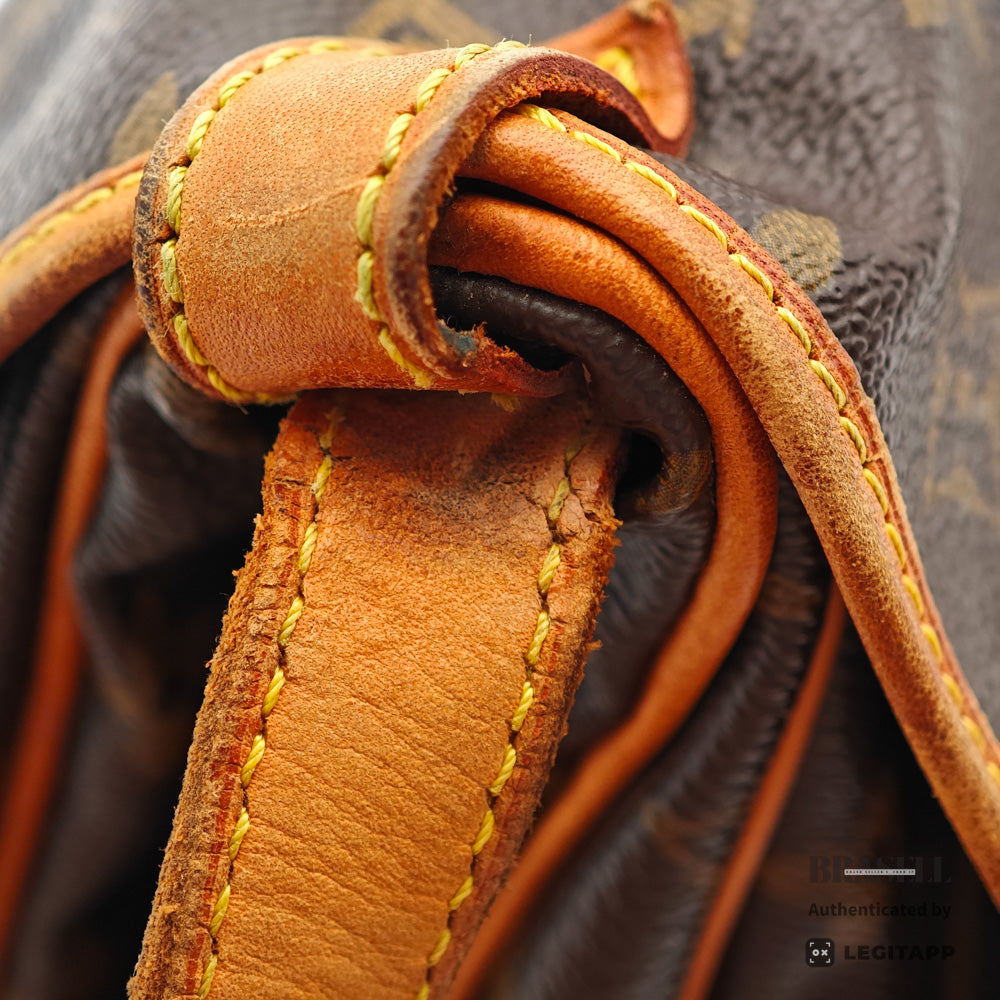 Louis Vuitton Monogram Saumur 30 Shoulder Bag【ImportFREE】