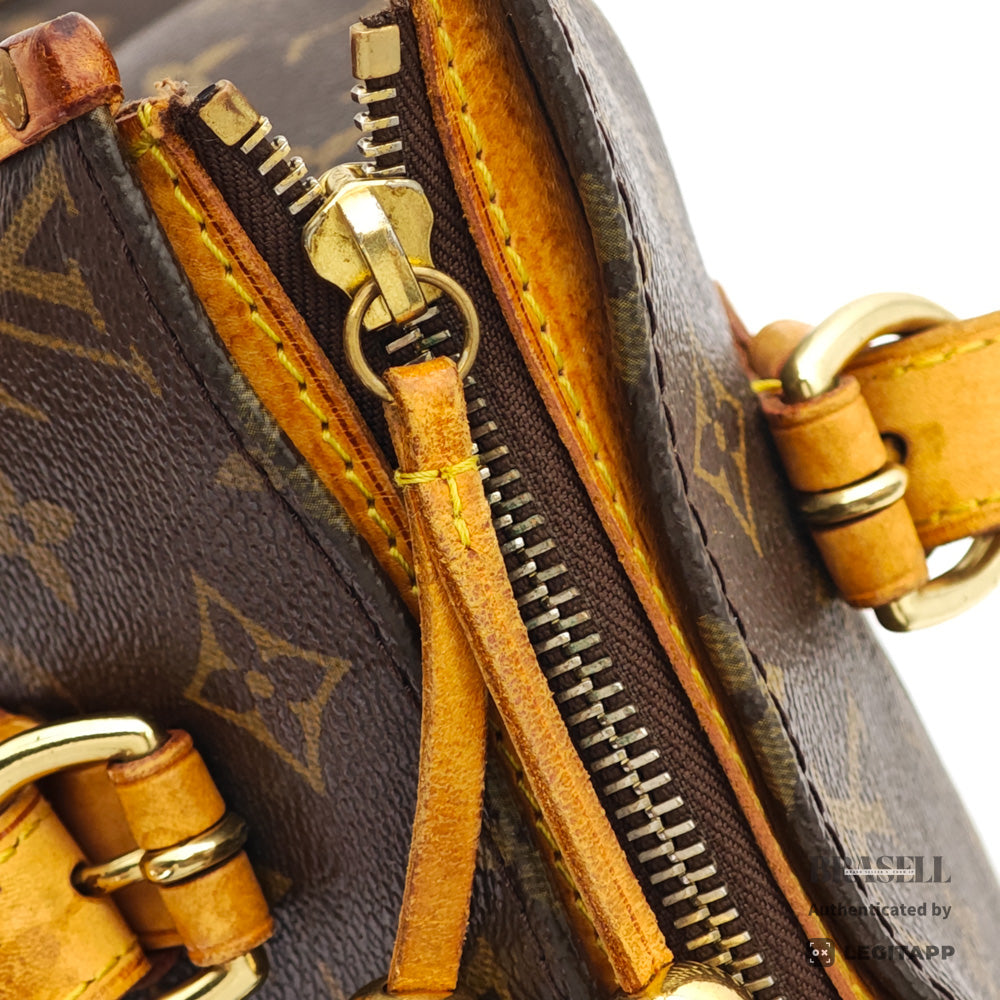 LOUIS VUITTON Popincourt Haut Monogram Canvas Shoulder Bag 【ImportFeeFREE】