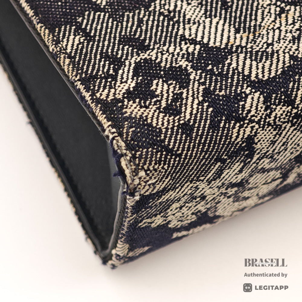 LOUIS VUITTON Pochette Voyage MM Monogram Clutch Bag M80034 【ImportFeeFREE】