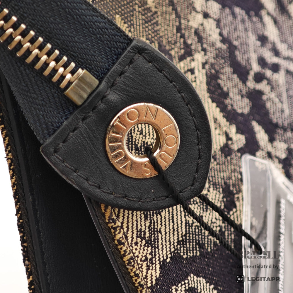 LOUIS VUITTON Pochette Voyage MM Monogram Clutch Bag M80034 【ImportFeeFREE】