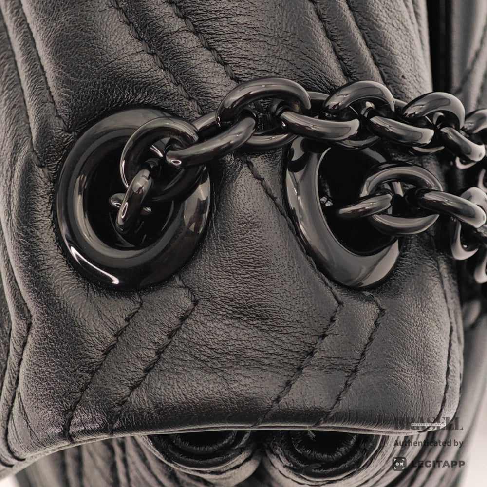 GUCCI GG Marmont Medium Black Leather Shoulder Bag 【ImportFeeFREE】